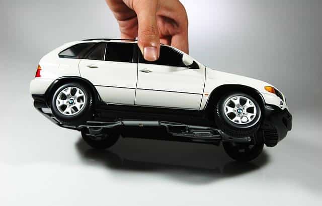 Qué factores influyen en el precio del seguro de coche
